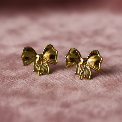 Bow Knot Earrings detail close-up — anti-tarnish gold bow earrings India — SIOBHÁN