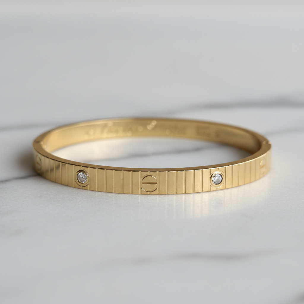 Gold Ribbed Diamond Bangle close-up — gold bangle India — SIOBHÁN